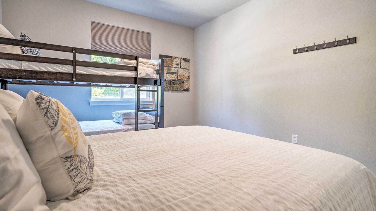 Photo of Bedroom in Manson