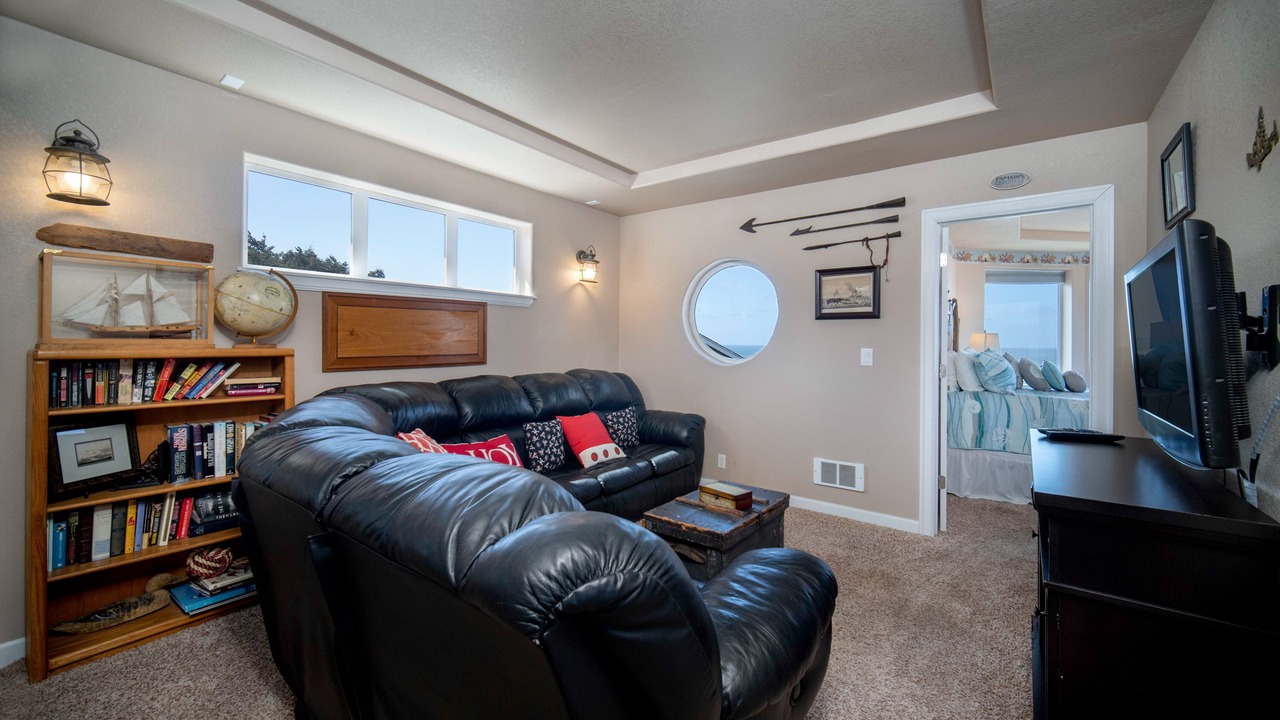 Photo of Bedroom in Beverly Beach