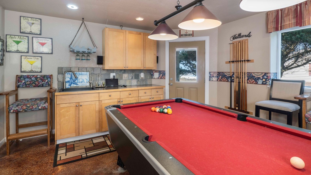 Photo of Bedroom in Beverly Beach