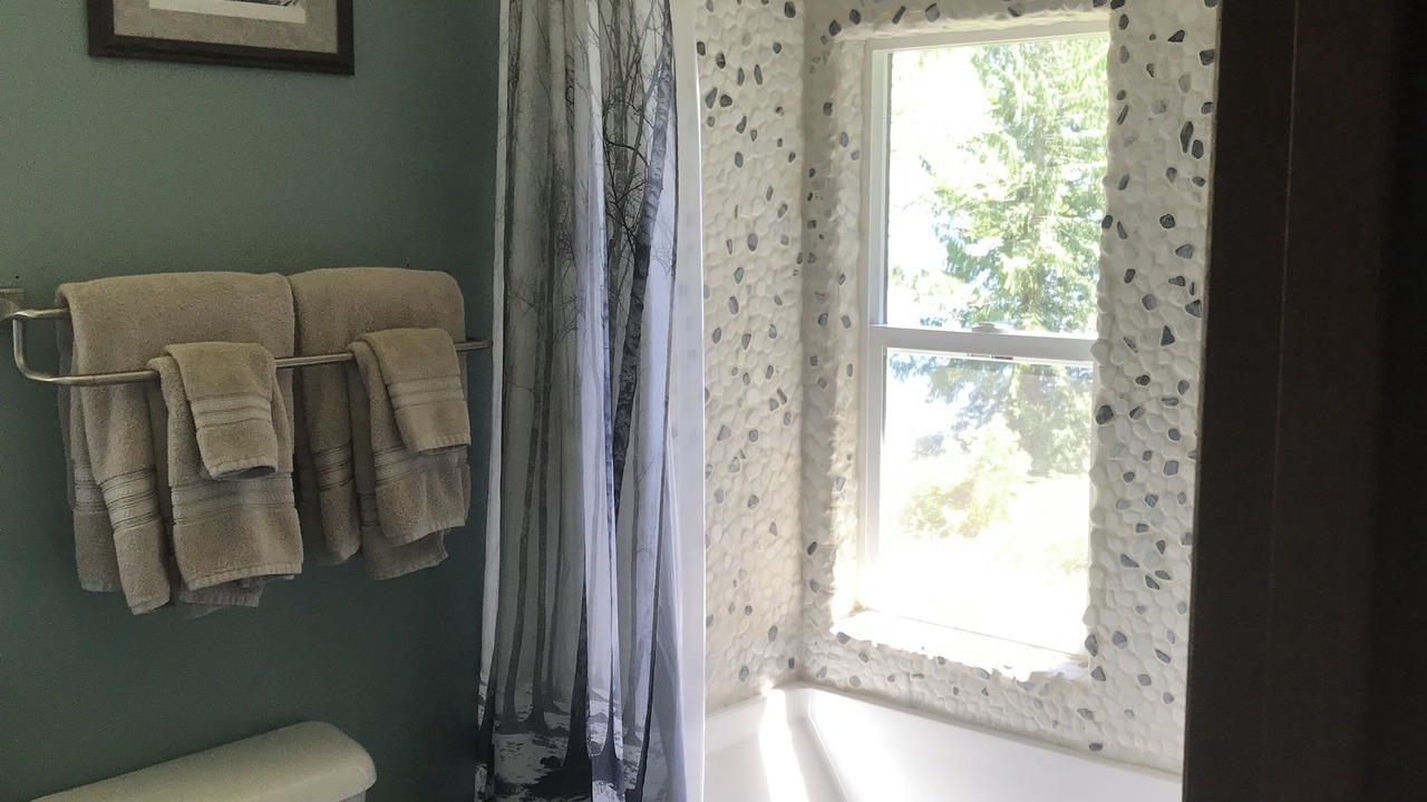 Photo of Bathroom in Amanda Park
