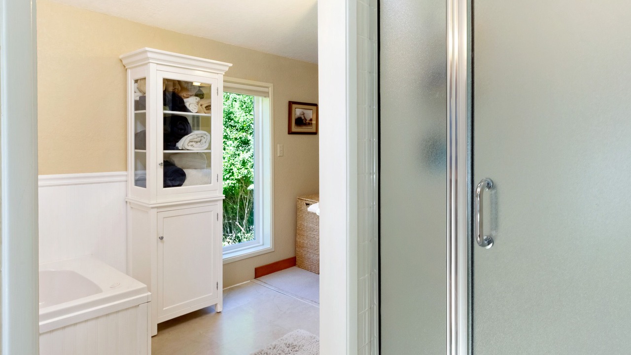 Photo of Bathroom in Roche Harbor