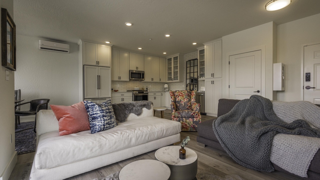 Photo of Livingroom in Sandpoint