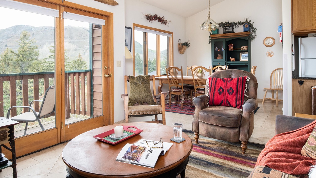 Photo of Livingroom in Jackson