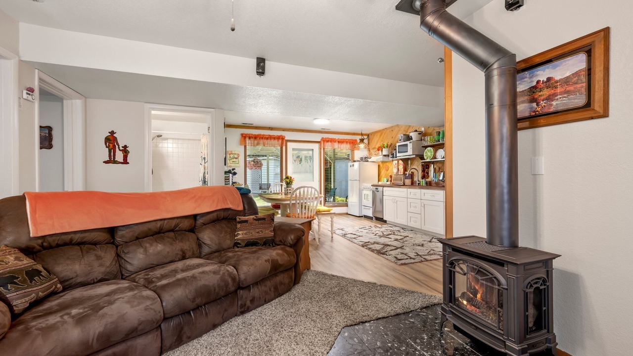 Photo of Livingroom in Bonney Lake