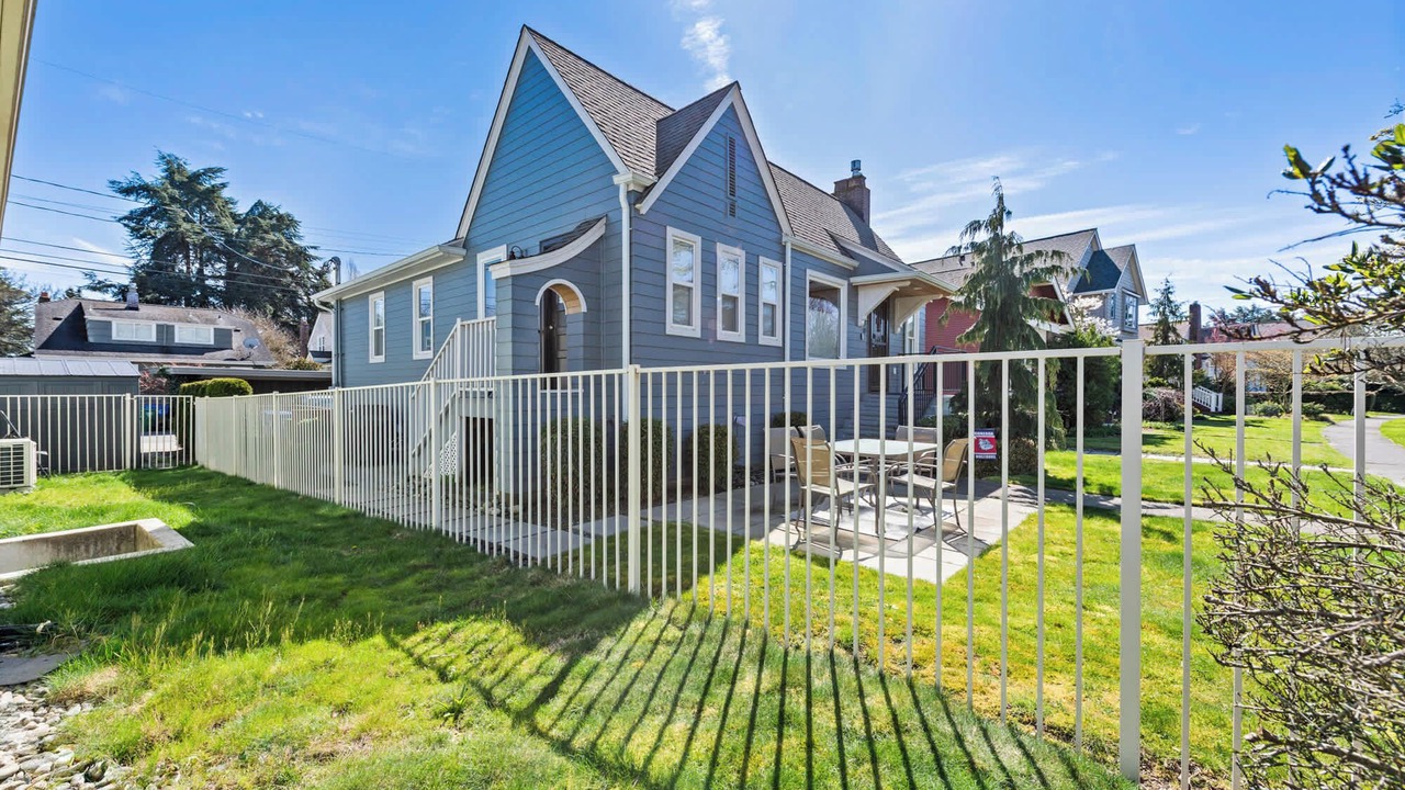 Photo of Outdoor in Green Lake