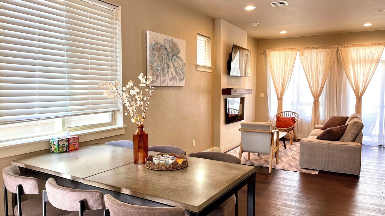 Photo of Livingroom in Cedar Hills