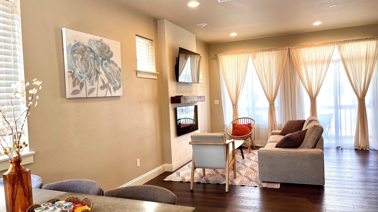 Photo of Livingroom in Cedar Hills