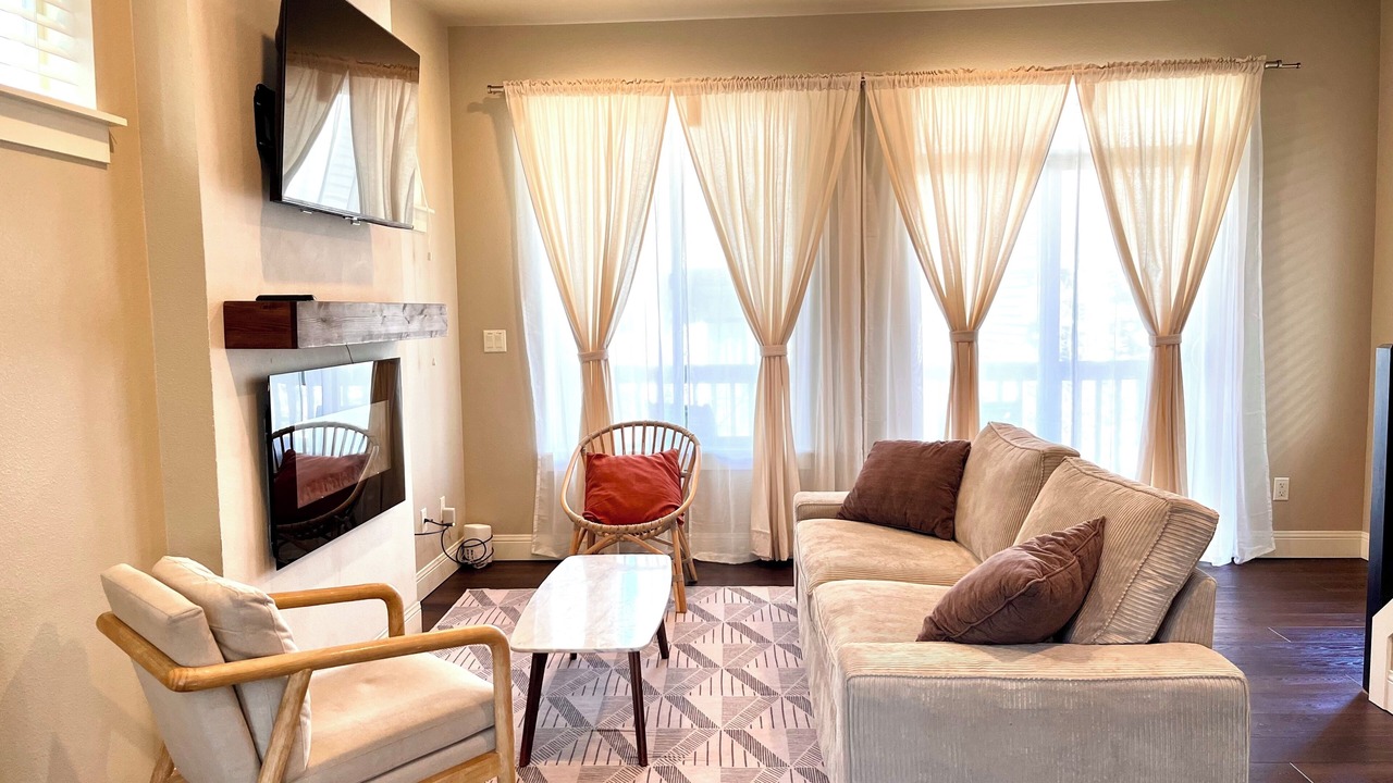 Photo of Livingroom in Cedar Hills
