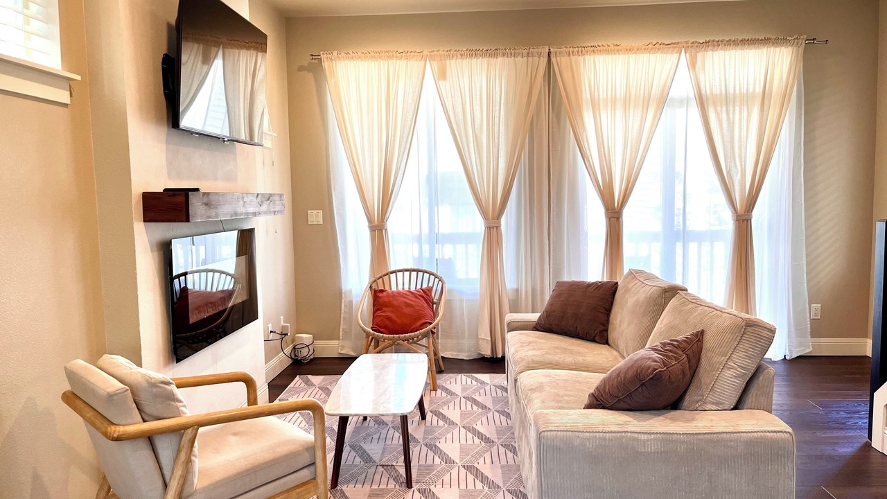 Photo of Livingroom in Cedar Hills