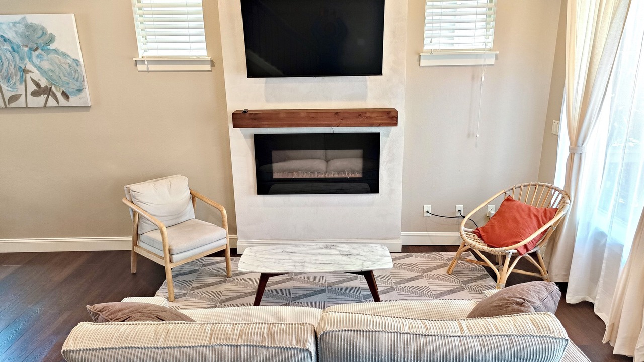 Photo of Livingroom in Cedar Hills