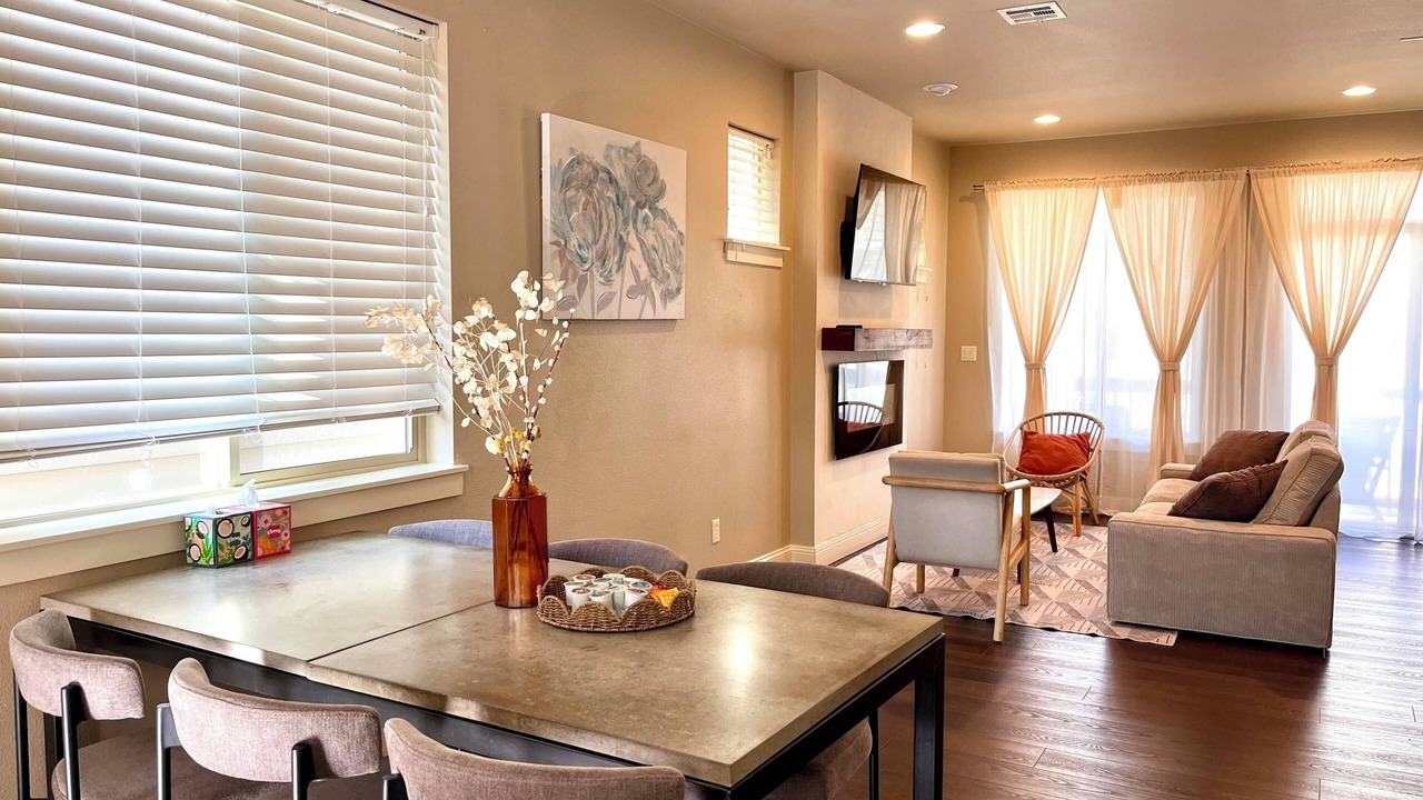 Photo of Livingroom in Cedar Hills