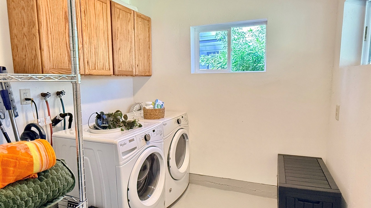 Photo of Bedroom in Haller Lake