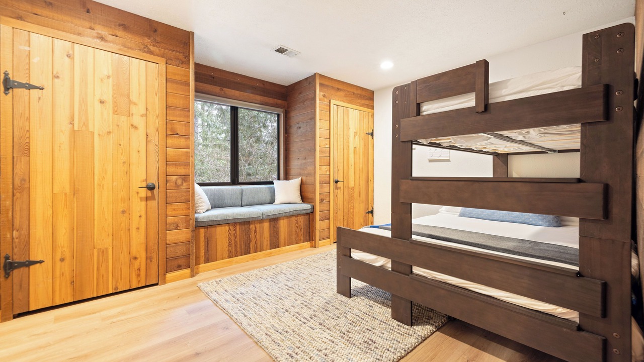 Photo of Bedroom in Mount Hood Village