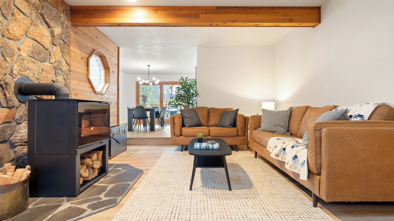 Photo of Livingroom in Mount Hood Village
