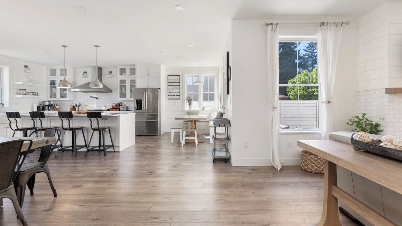 Photo of Kitchen in Shoreline