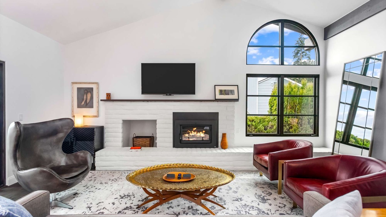 Photo of Livingroom in Greenbank