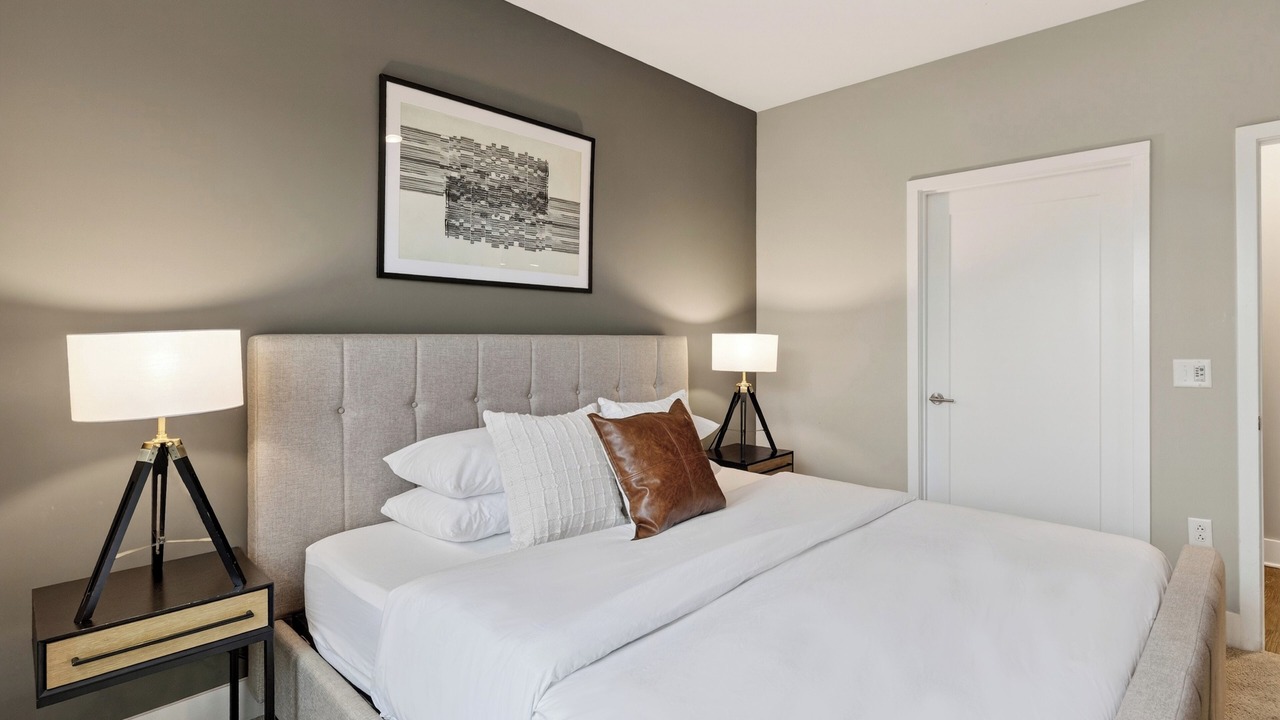 Photo of Bedroom in Hillsboro West End