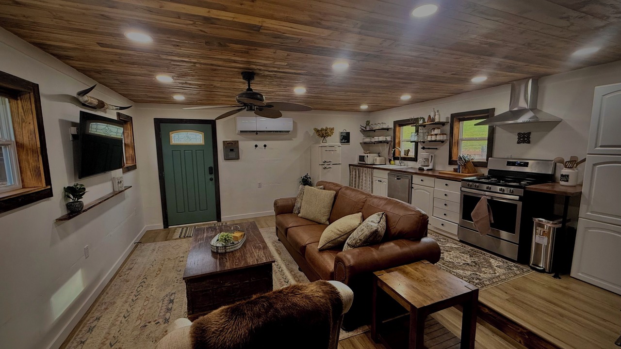 Photo of Livingroom in Redwood