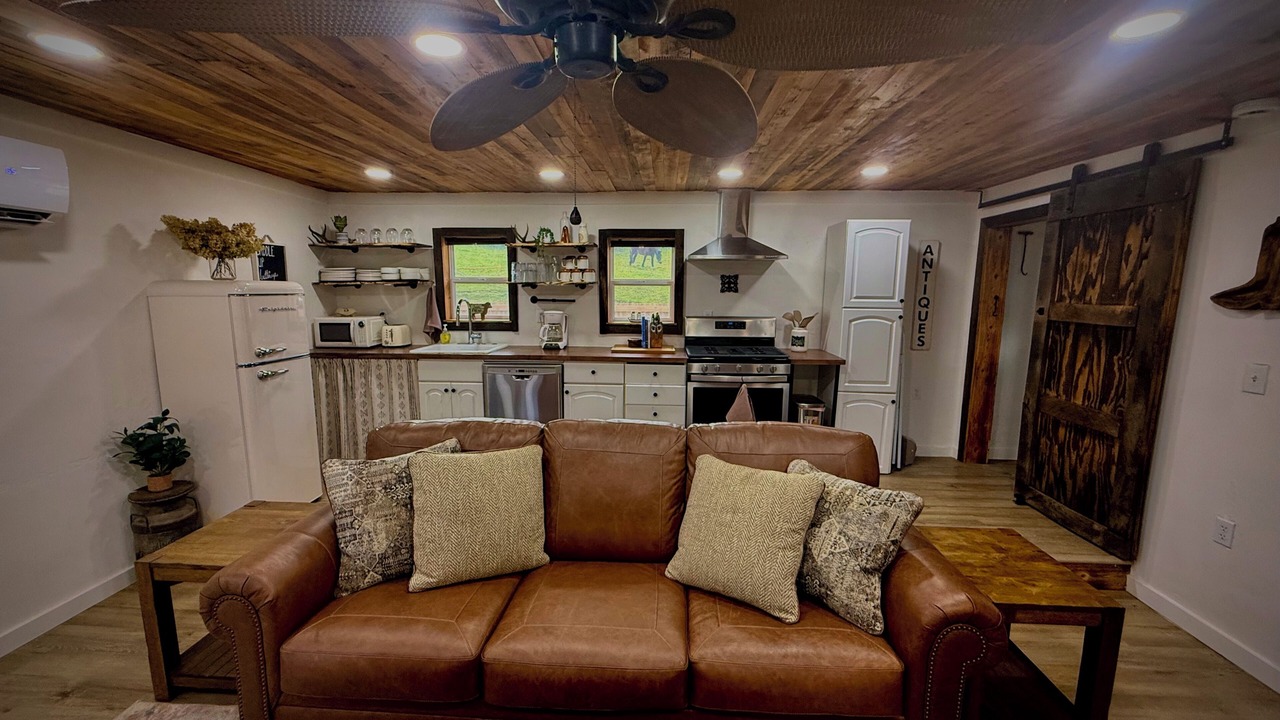 Photo of Livingroom in Redwood