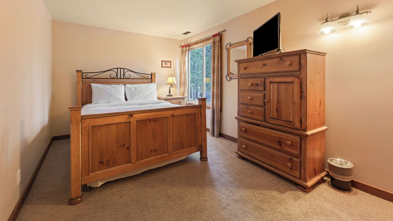 Photo of Bedroom in Overlook Park