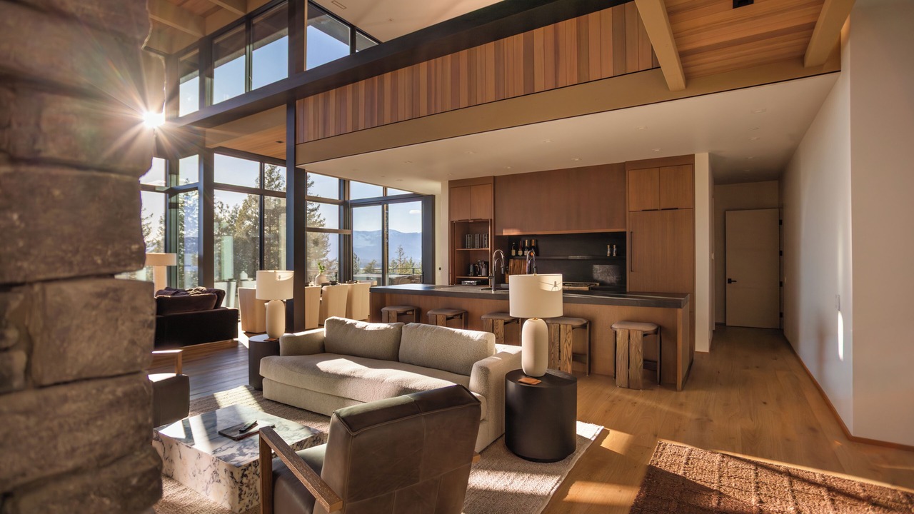 Photo of Livingroom in Sandpoint