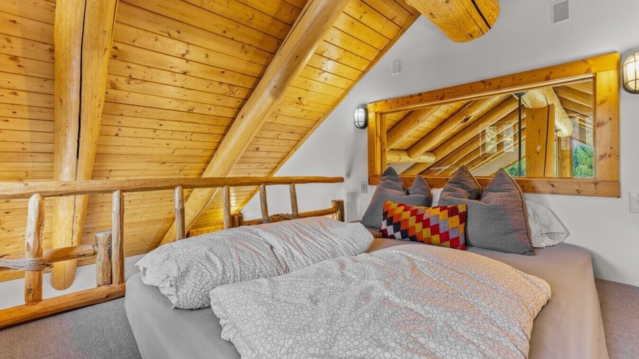 Photo of Bedroom in Tamarack Resort