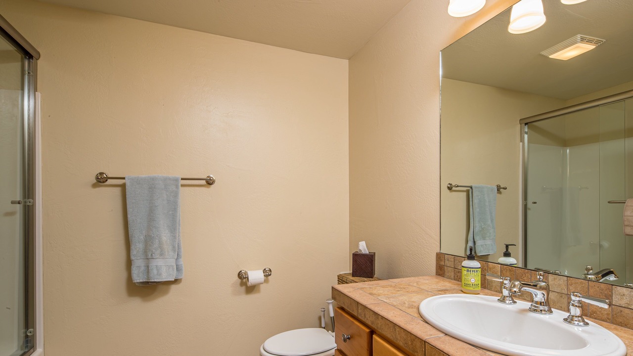 Photo of Bathroom in West Yellowstone