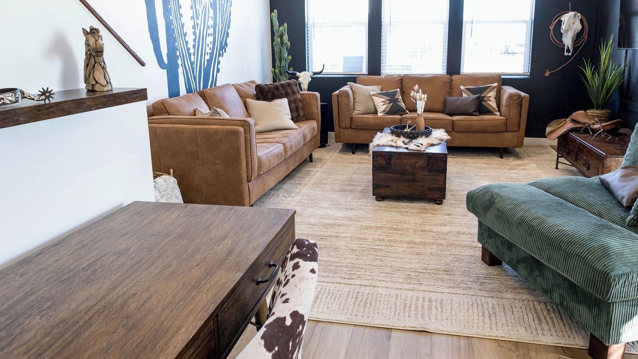 Photo of Livingroom in Eagle