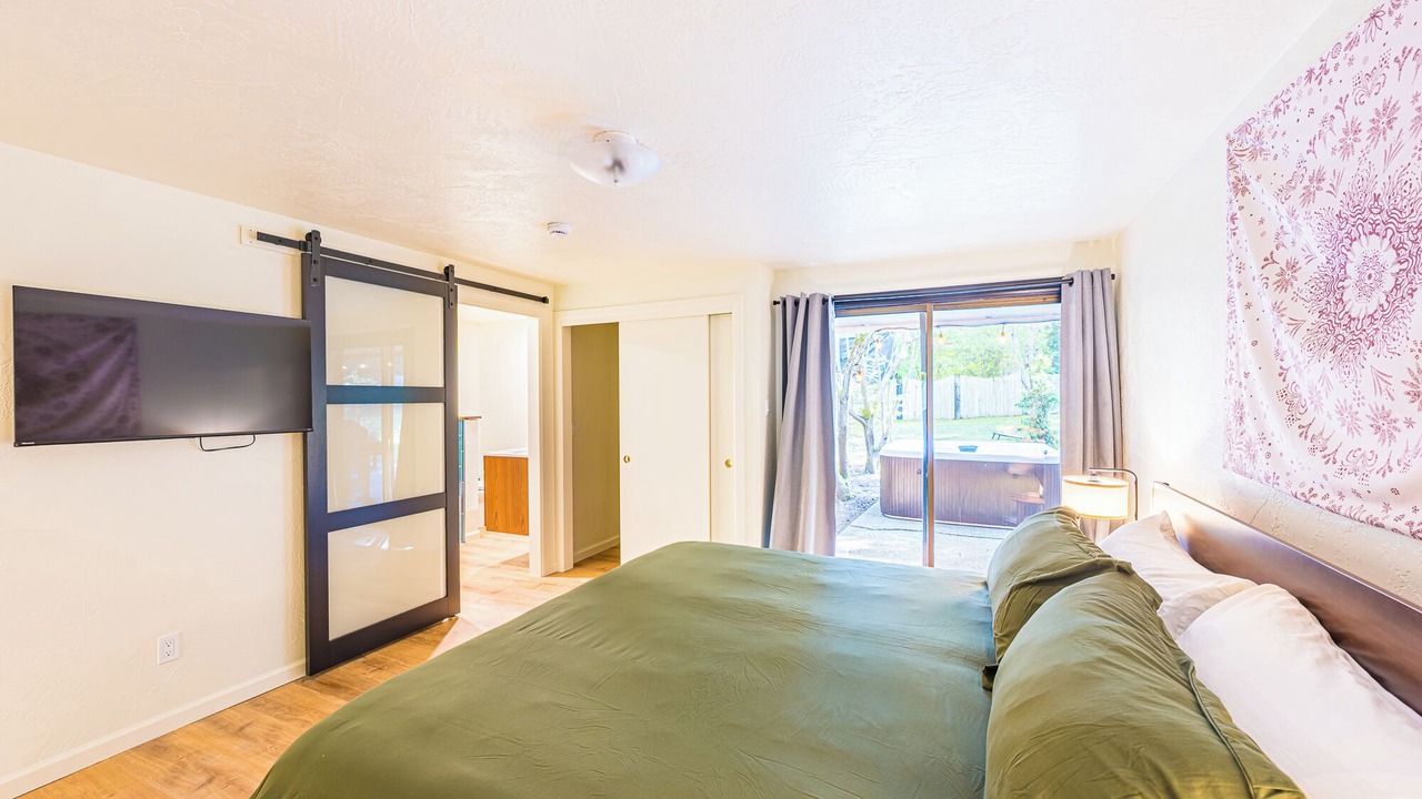 Photo of Bedroom in Port Angeles