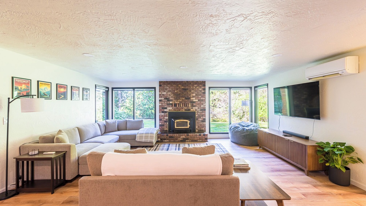 Photo of Livingroom in Port Angeles