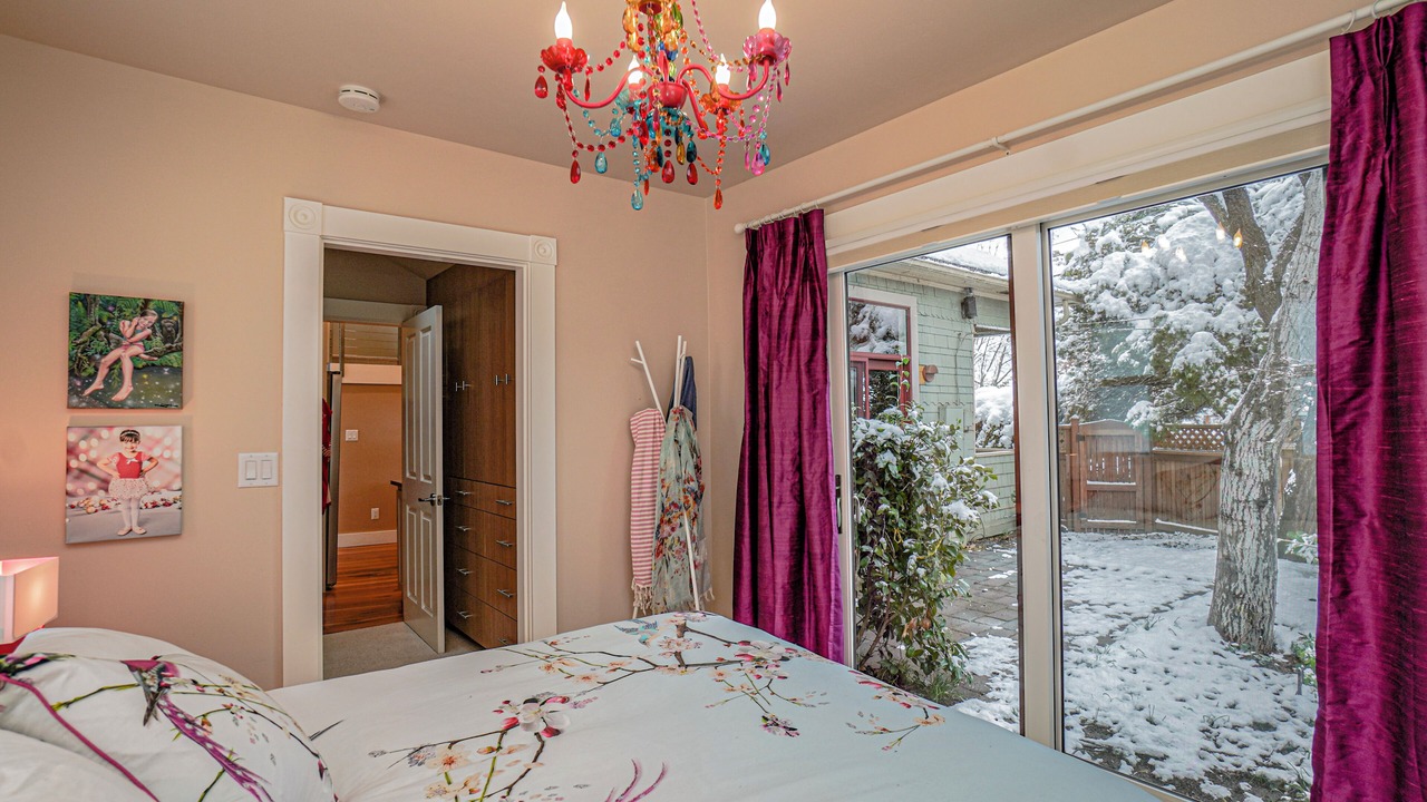 Photo of Bedroom in Ashland