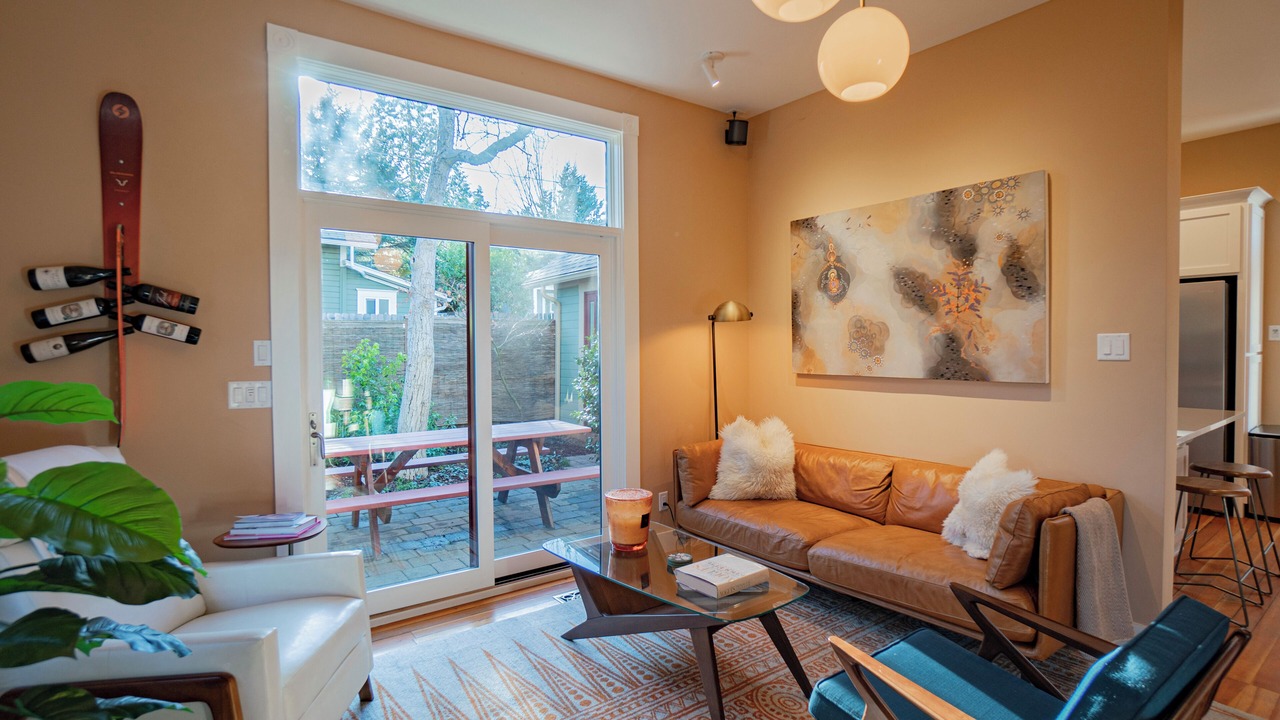 Photo of Livingroom in Ashland