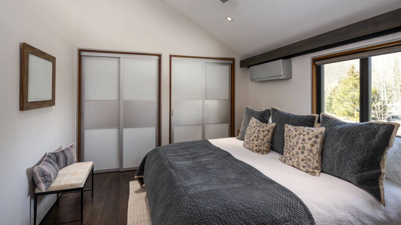 Photo of Bedroom in East Fork