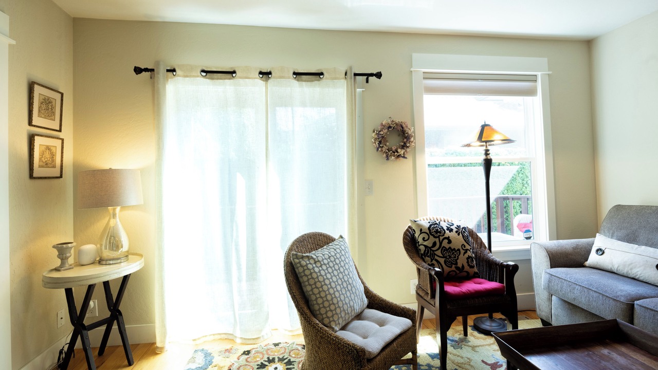 Photo of Livingroom in Historic Railroad District