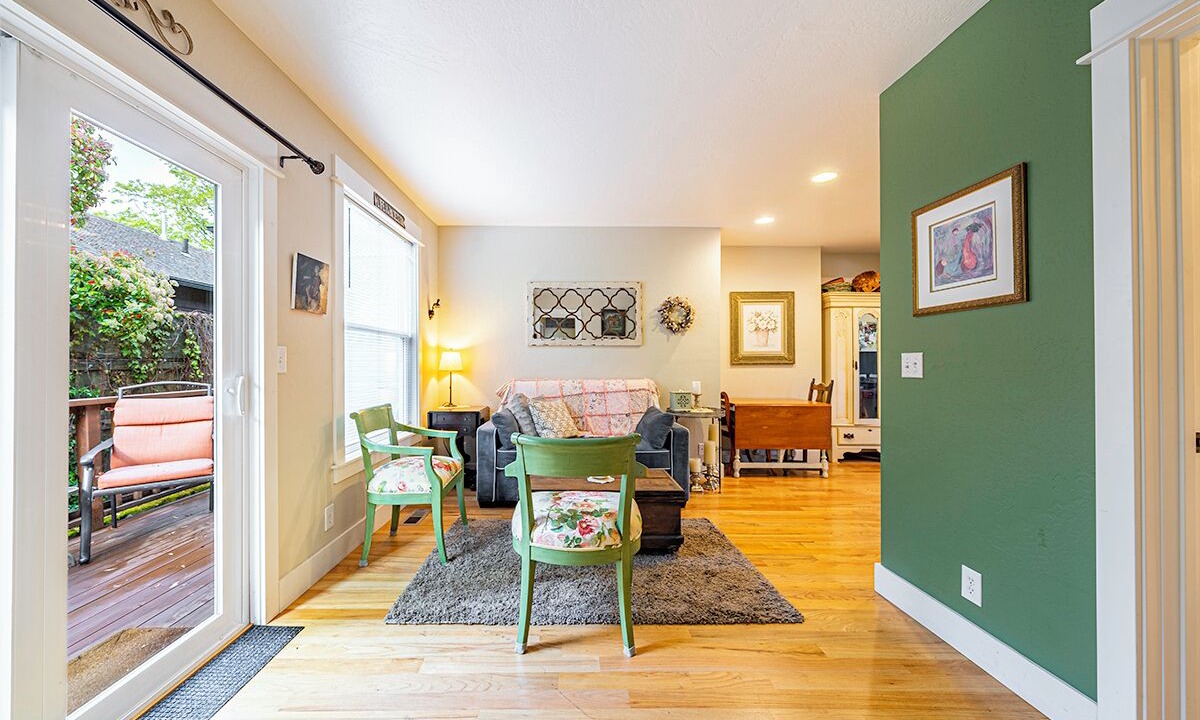 Photo of Livingroom in Historic Railroad District