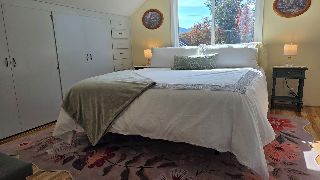 Photo of Bedroom in Medford