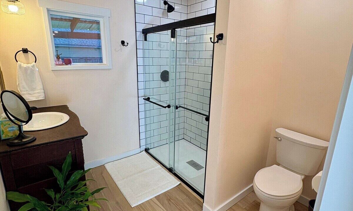 Photo of Bathroom in Enumclaw