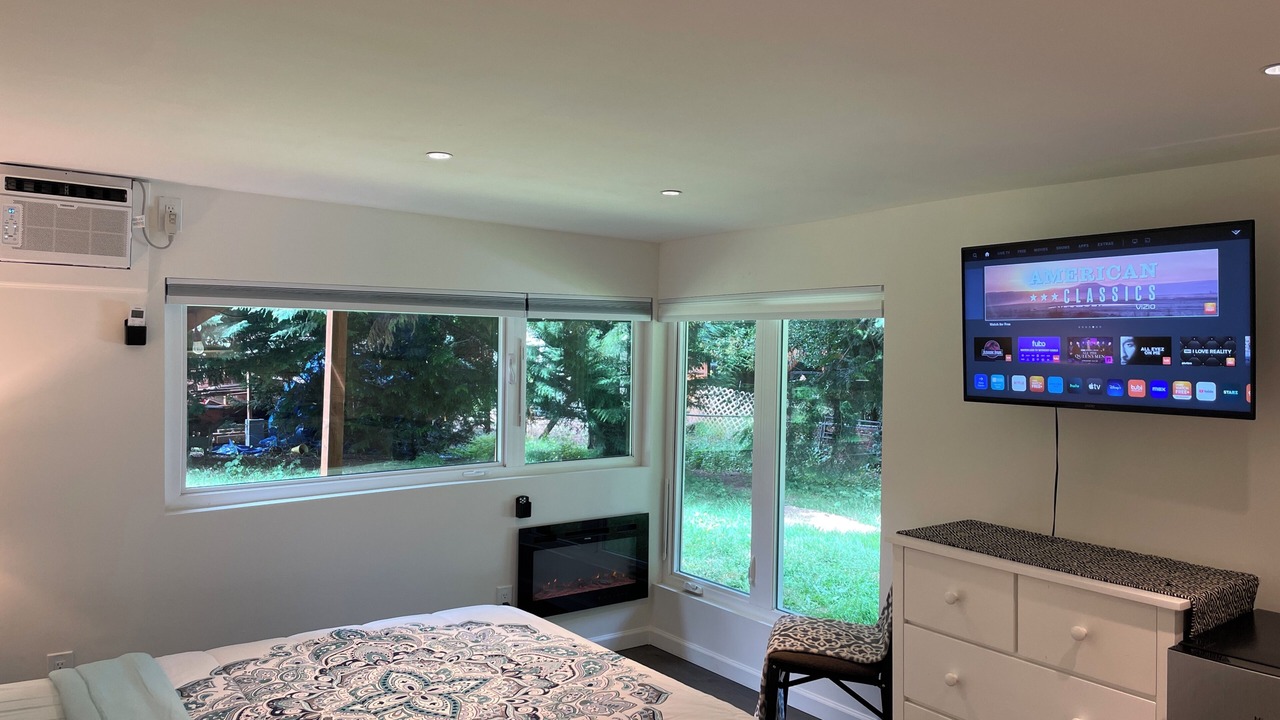 Photo of Bedroom in Martha Lake