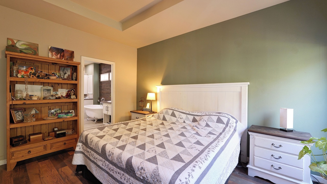 Photo of Bedroom in Trail