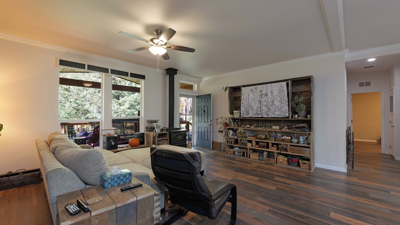 Photo of Livingroom in Trail