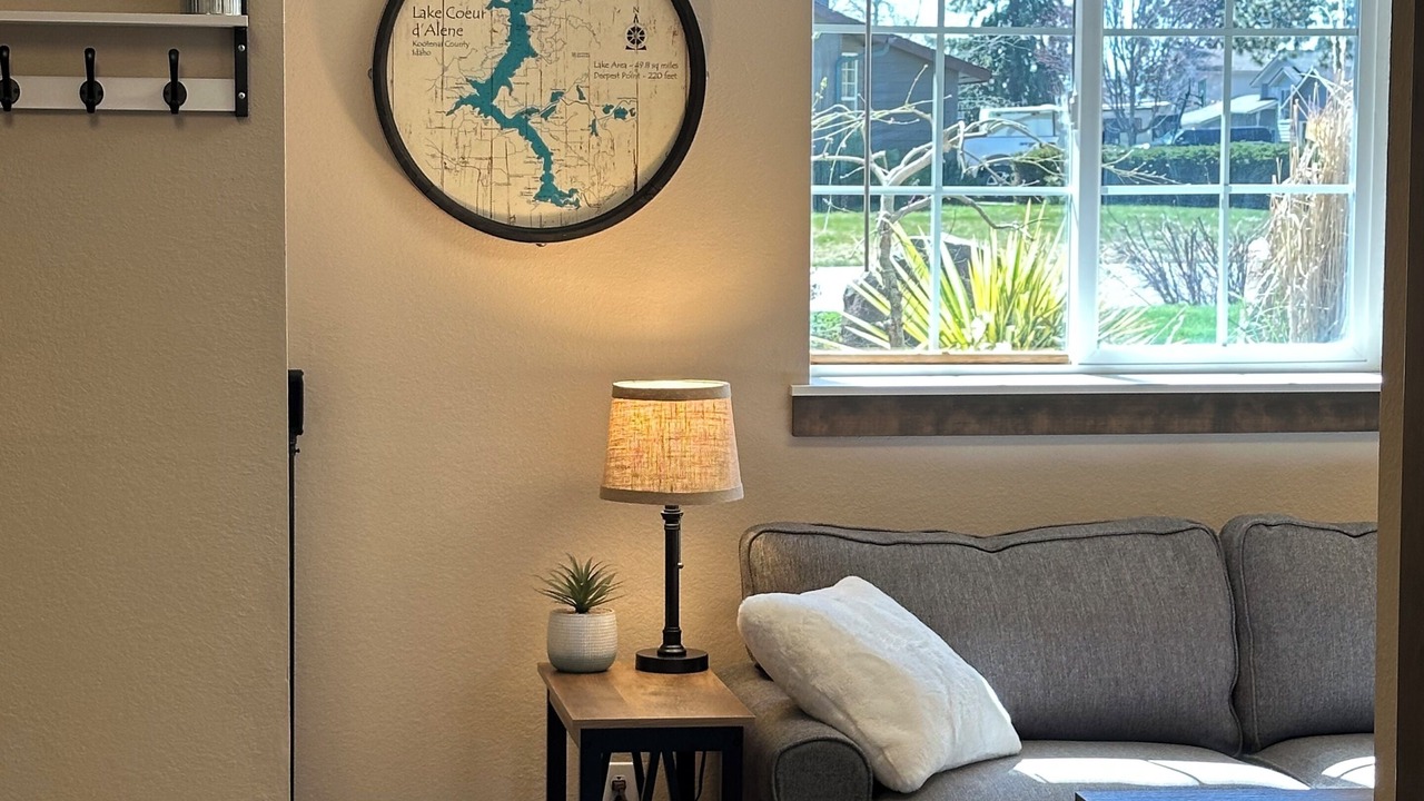 Photo of Livingroom in Hayden