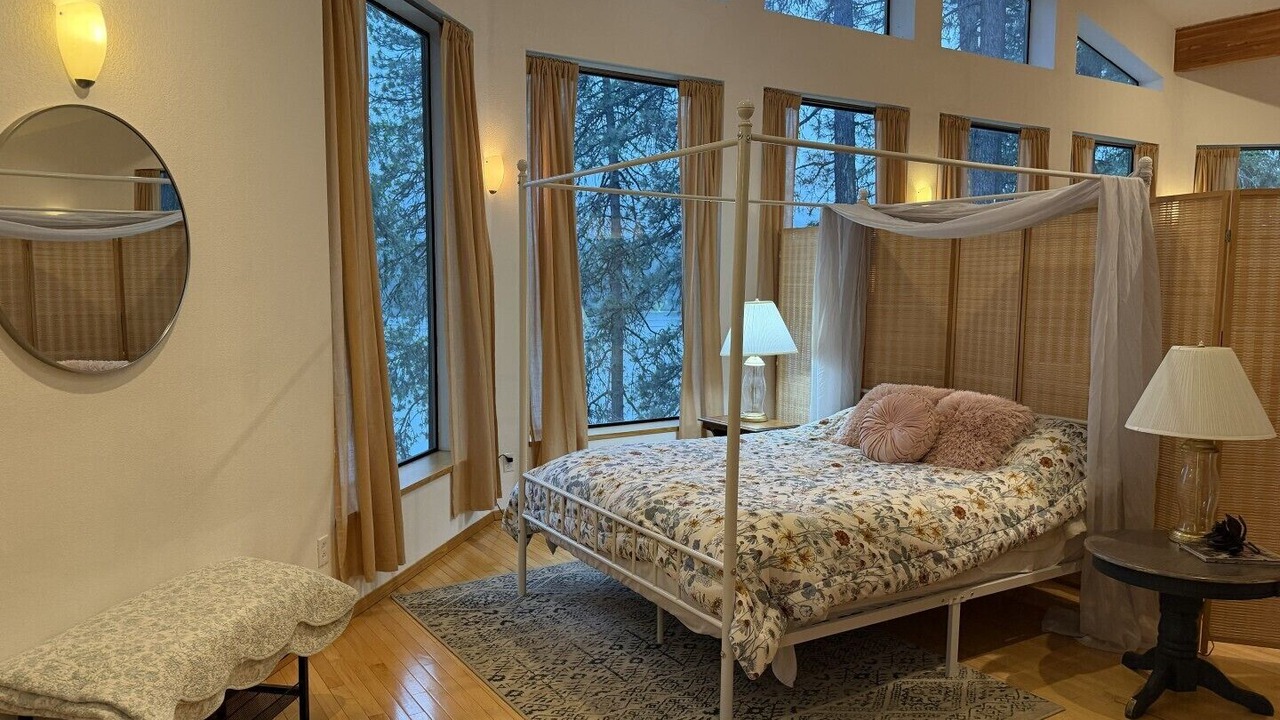 Photo of Bedroom in Heron
