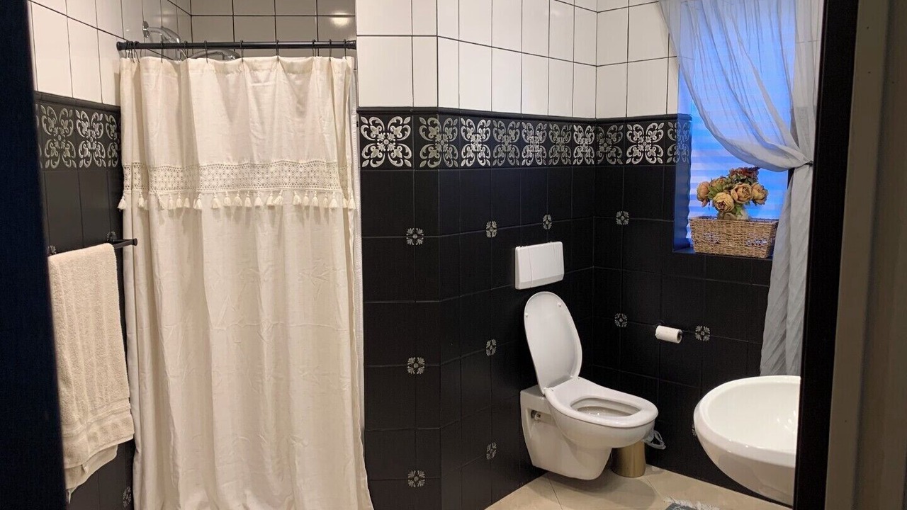 Photo of Bathroom in Heron
