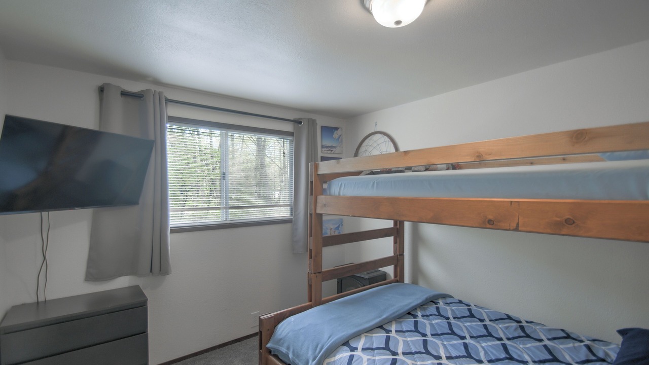 Photo of Bedroom in Packwood