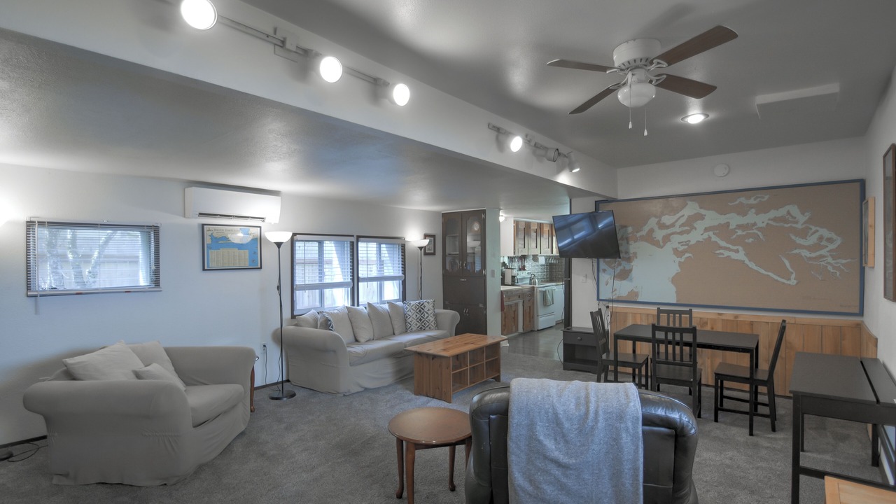 Photo of Livingroom in Packwood