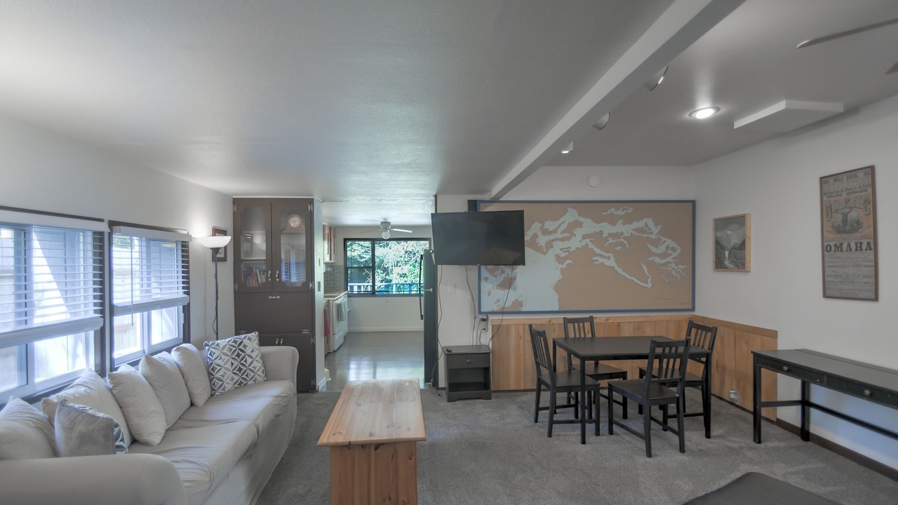 Photo of Livingroom in Packwood