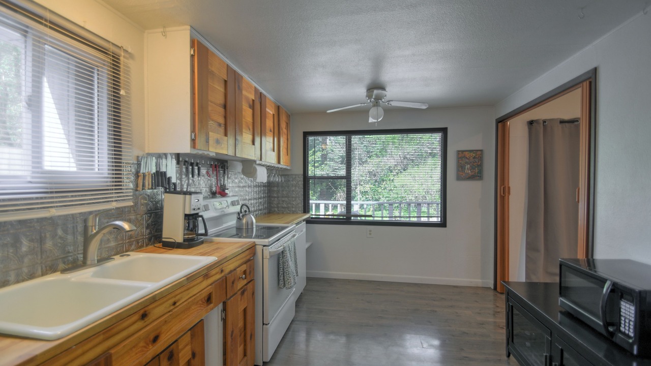 Photo of Kitchen in Packwood