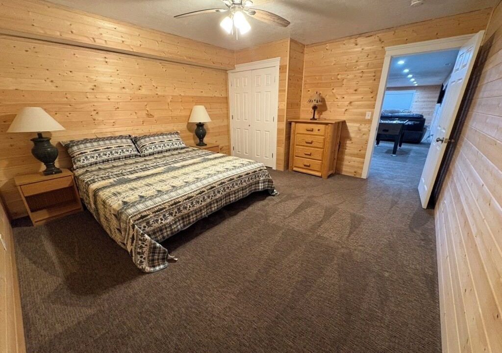 Photo of Bedroom in Island Park