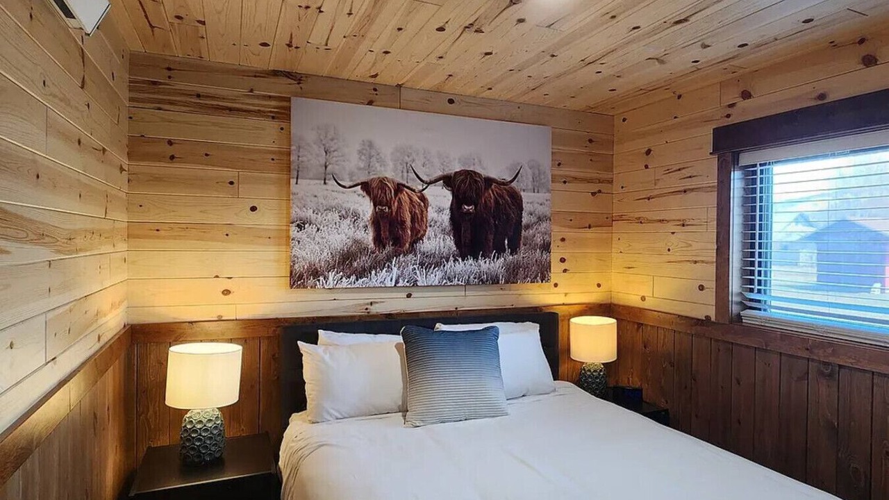 Photo of Bedroom in Victor