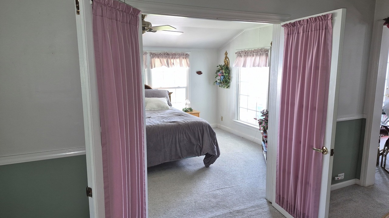 Photo of Bedroom in Grants Pass